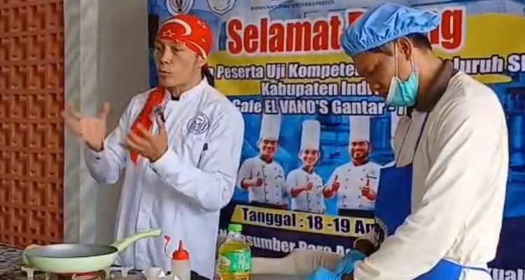 Aksi Nyata Seni Kuliner: Demo Memasak Uji Kompetensi di Kafe Elvano's