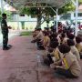 Bekali Siswa Wawasan Kebangsaan, Danramil Sliyeg Tanamkan Cinta Tanah Air