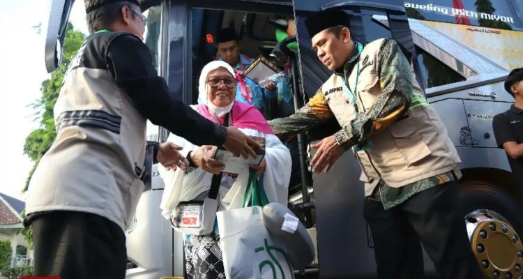 Haji Padang Tiba di Asrama: Baitullah Memanggil