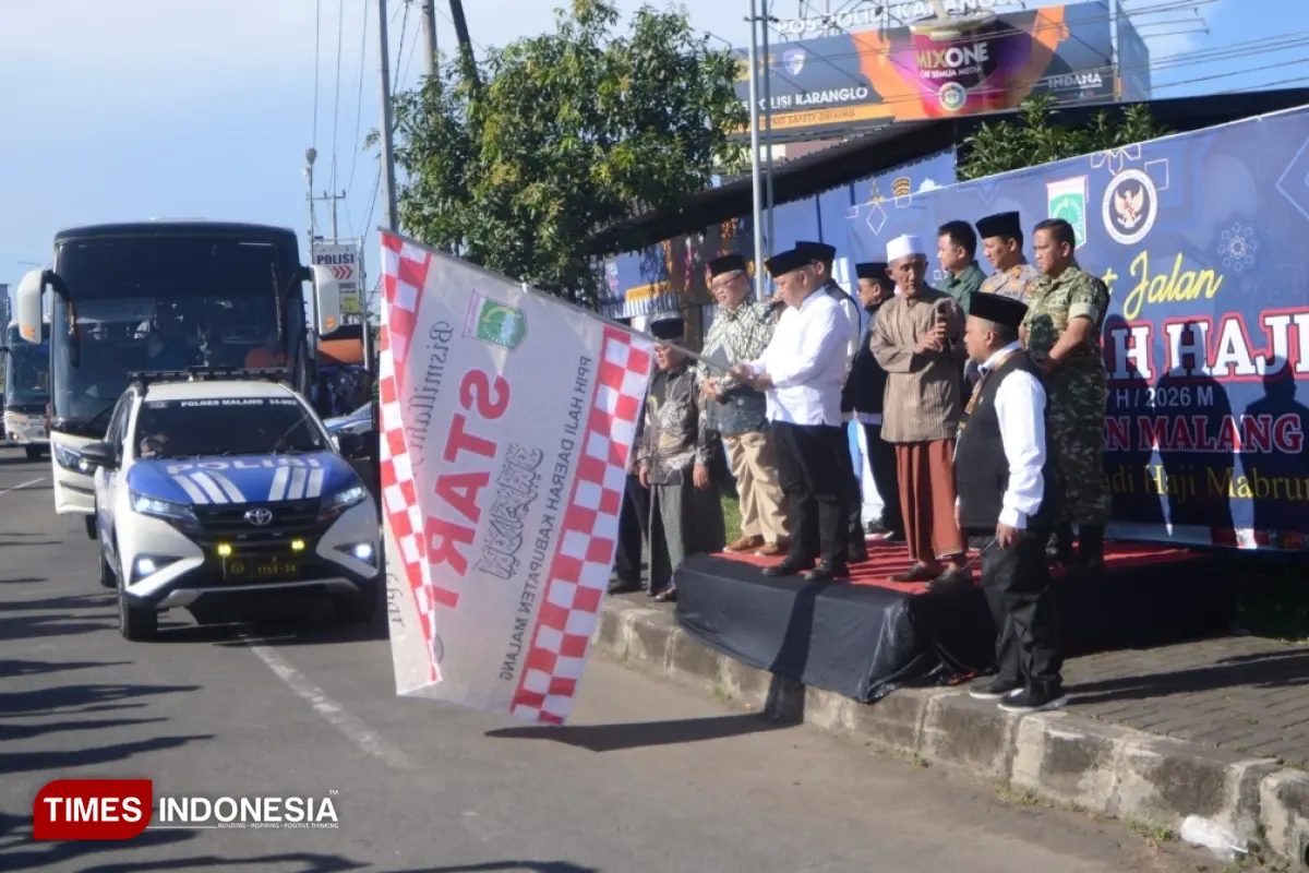 Jemaah Haji Kloter 14 Kabupaten Malang Berangkat