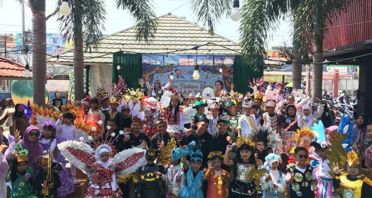 Ratusan Siswa TK Se-Haurgeulis Ikut Lomba Fashion Show DIjoyland Cipancuh