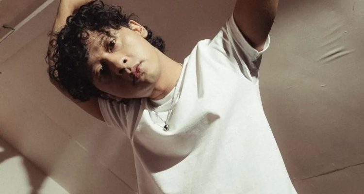 Sambadha Vokalis Coldiac Rilis EP Perdana, Ruang Ruang Sandar