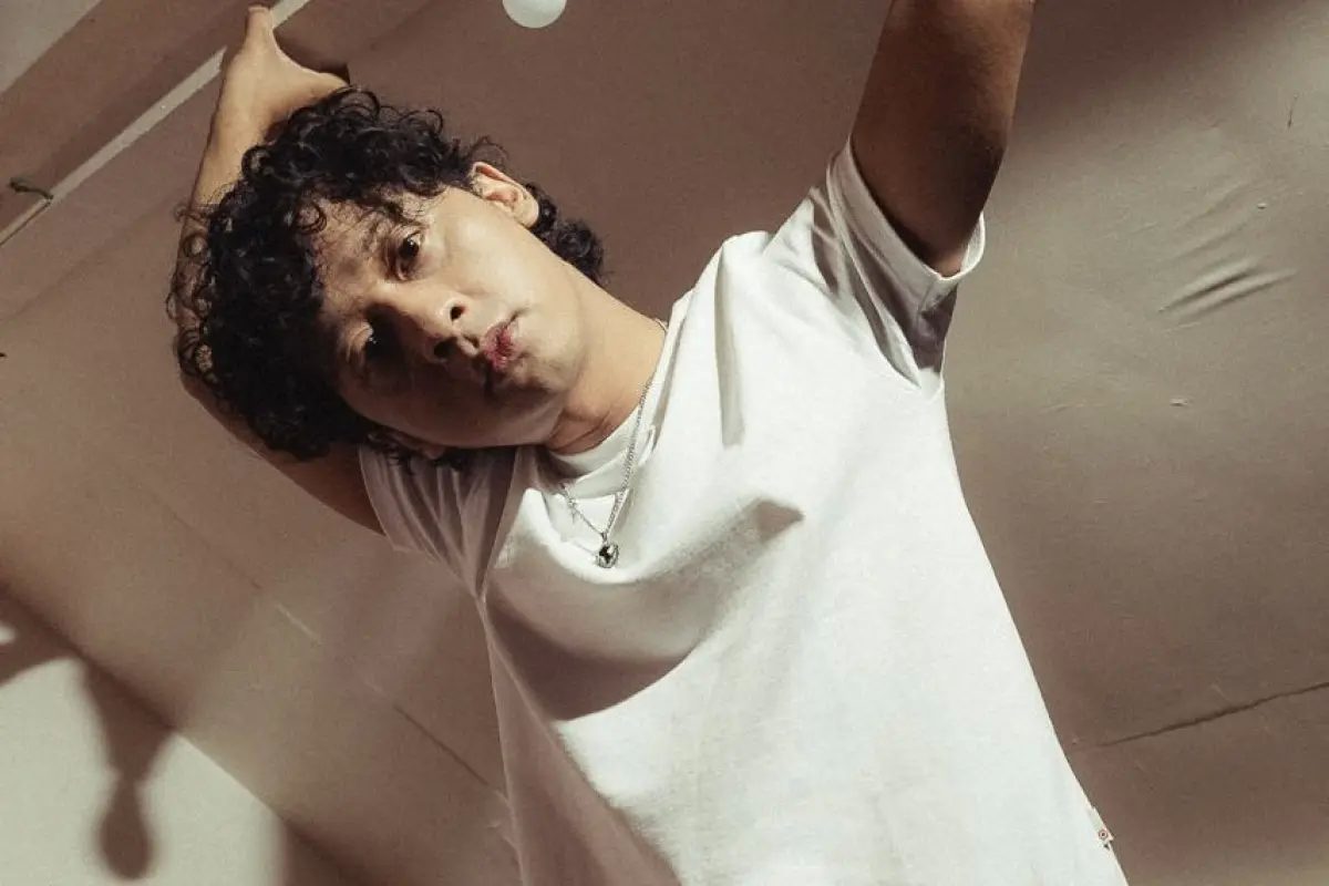 Sambadha Vokalis Coldiac Rilis EP Perdana, Ruang Ruang Sandar