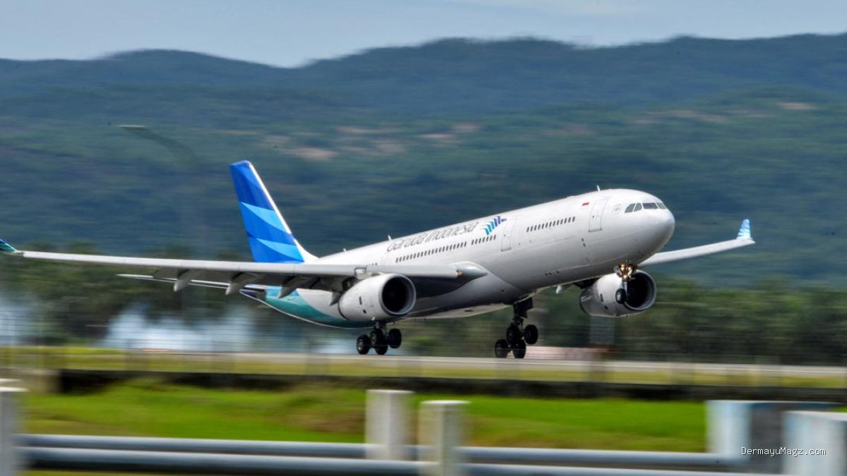 Garuda Indonesia Jadi Holding BUMN, Akankah Harga Tiket Turun?