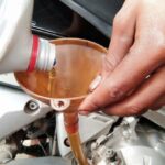 Photo via Bing Images - Kapan Waktu Ideal Ganti Oli Motor? Ini Panduan Berdasarkan Jarak Tempuh