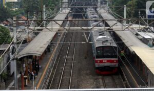 DPR Restui Impor Kereta Bekas demi Atasi Masalah KRL yang Kian Menua