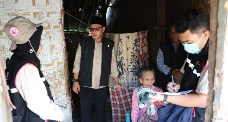 Pemkab Jember Alokasikan Anggaran Bedah Rumah Lansia di Arjasa