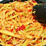 Photo by youtube.com - Cara Bikin Sambal Mangga Muda Pedas Asam Buat Cocolan Ikan Bakar Pesisir