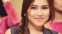 Style Ayu Ting Ting