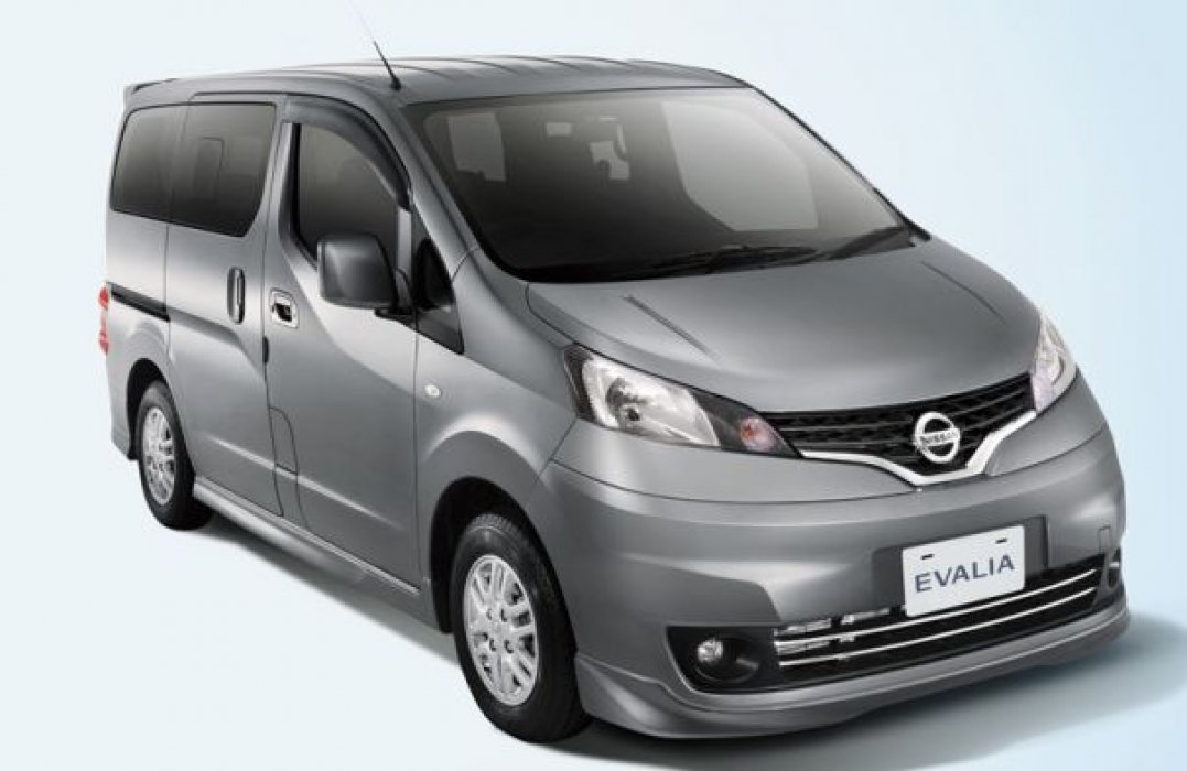 Harga Mobil Nissan Evalia
