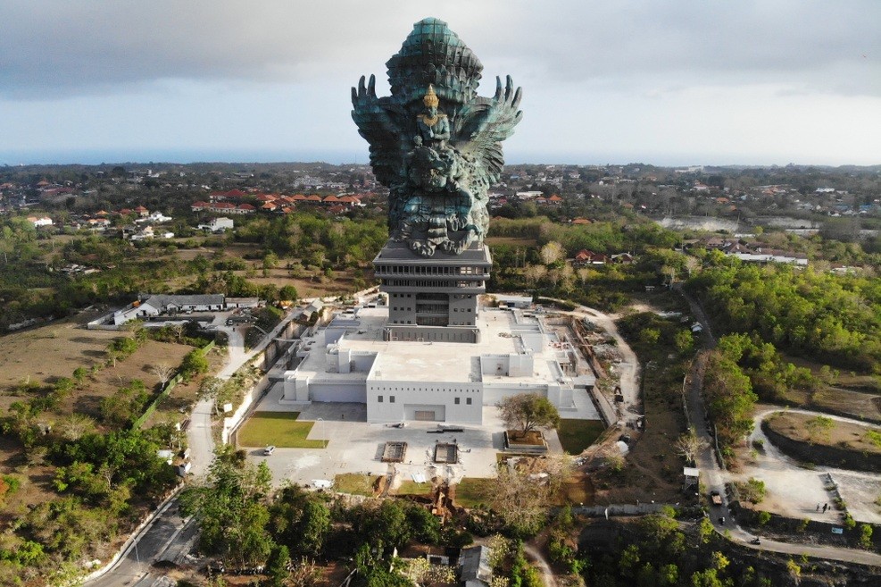 Perancang Patung Garuda Wisnu Kencana
