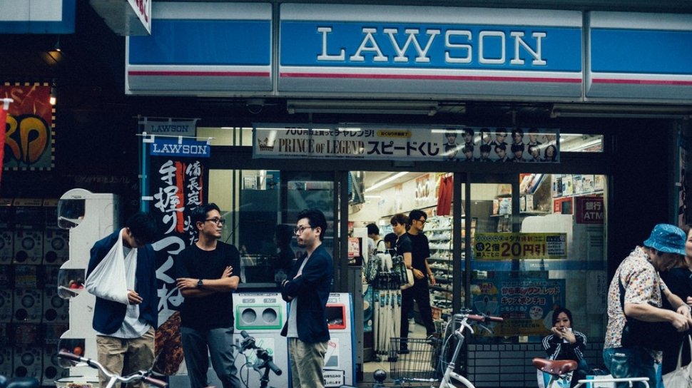 Lawson Di Bekasi
