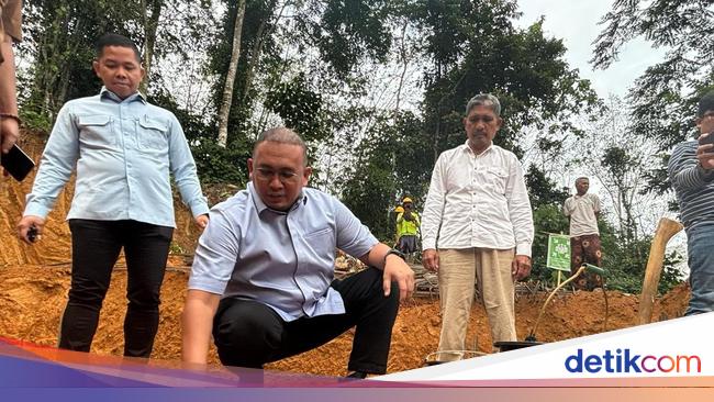 Andre Rosiade Langsung Tepati Janji Bangun BTS di 2 Wilayah Sumbar
