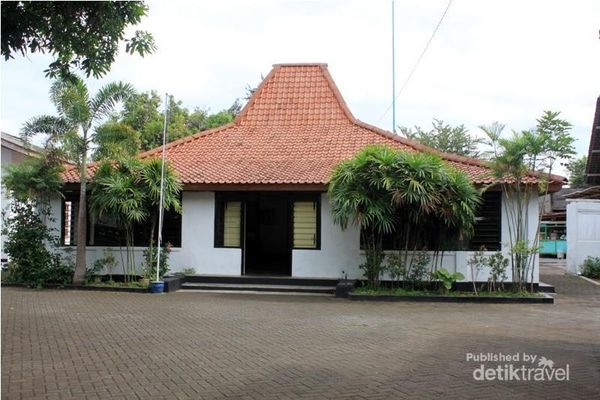 Rumah Masa Kecil Sby
