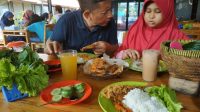 Warung Nasi Dekat Sini