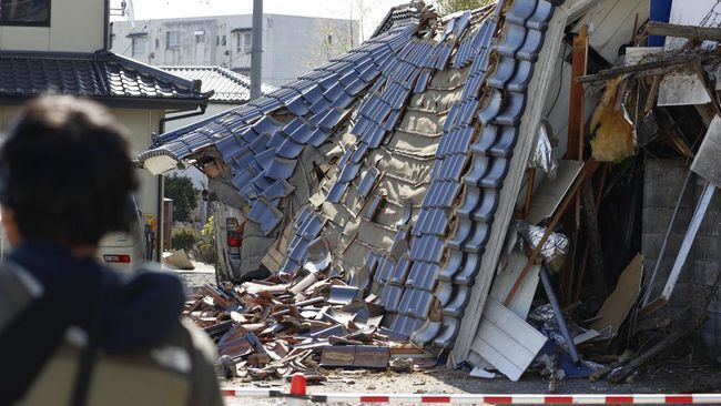 72 Jam Usai Gempa Jepang, Nenek 80 Tahun Ditemukan Selamat di Reruntuhan
