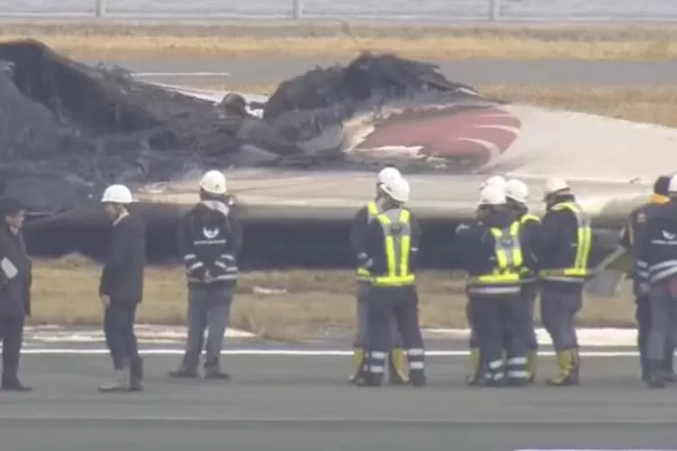 Penuturan Penumpang Japan Airlines Selamat dari Pesawat yang Terbakar
