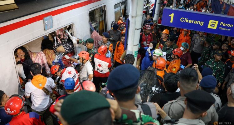 16 Tewas Akibat Kecelakaan KRL-Argo Bromo di Bekasi