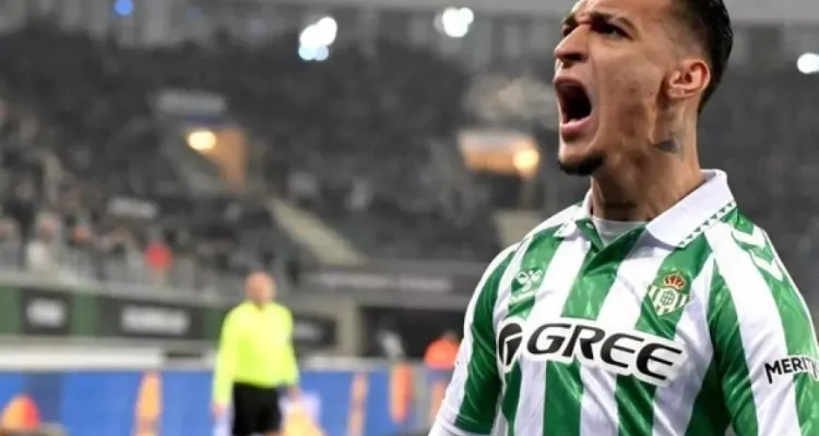 Antony Bersinar Saat Real Betis Taklukkan Gent 3-0 di Liga Konferensi Eropa