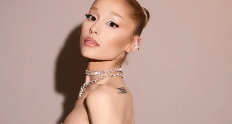 Ariana Grande Kembali ke Musik dengan Album Baru "Petal