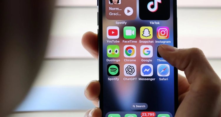 Australia Ancam Pajaki Perusahaan Teknologi Besar Jika Tak Bayar Konten Berita