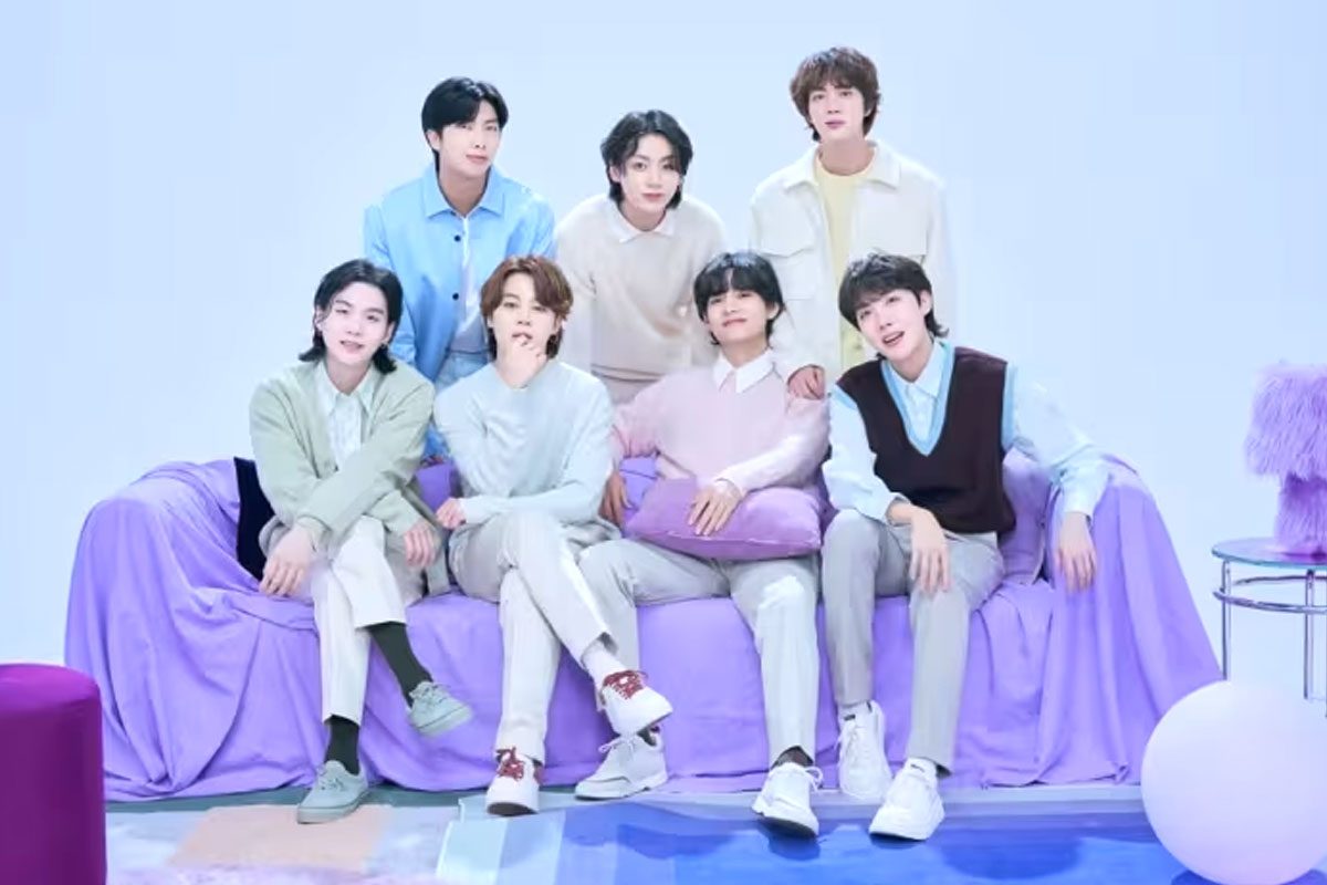 BTS Comeback dengan Tongkat Cahaya Baru yang Lebih Berwarna