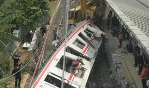 Desakan Pemisahan Jalur Kereta Jarak Jauh dan Komuter Pasca Kecelakaan Maut