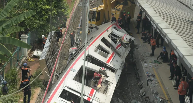 Desakan Pemisahan Jalur Kereta Jarak Jauh dan Komuter Pasca Kecelakaan Maut