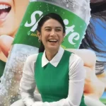 Dian Sastro Gelar Buka Bersama Keluarga di Rumah