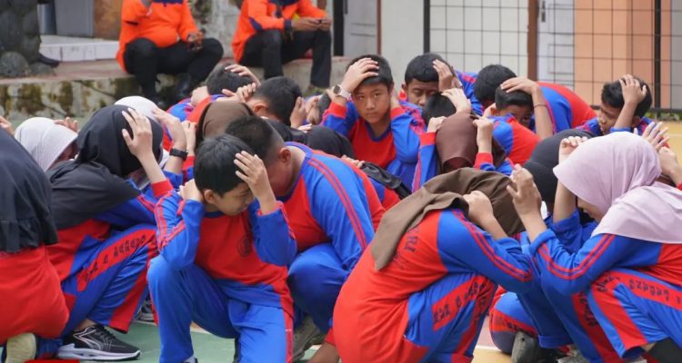 Dorong Siaga Bencana di Sekolah: Upaya Pemkot Padang Panjang