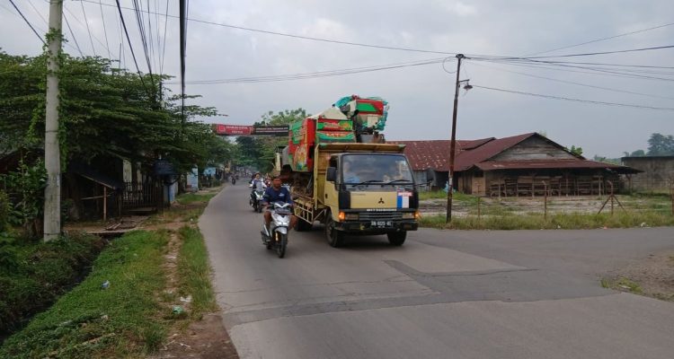 Haurgeulis: Magnet Perantau Priangan Timur, Simpul Nusantara