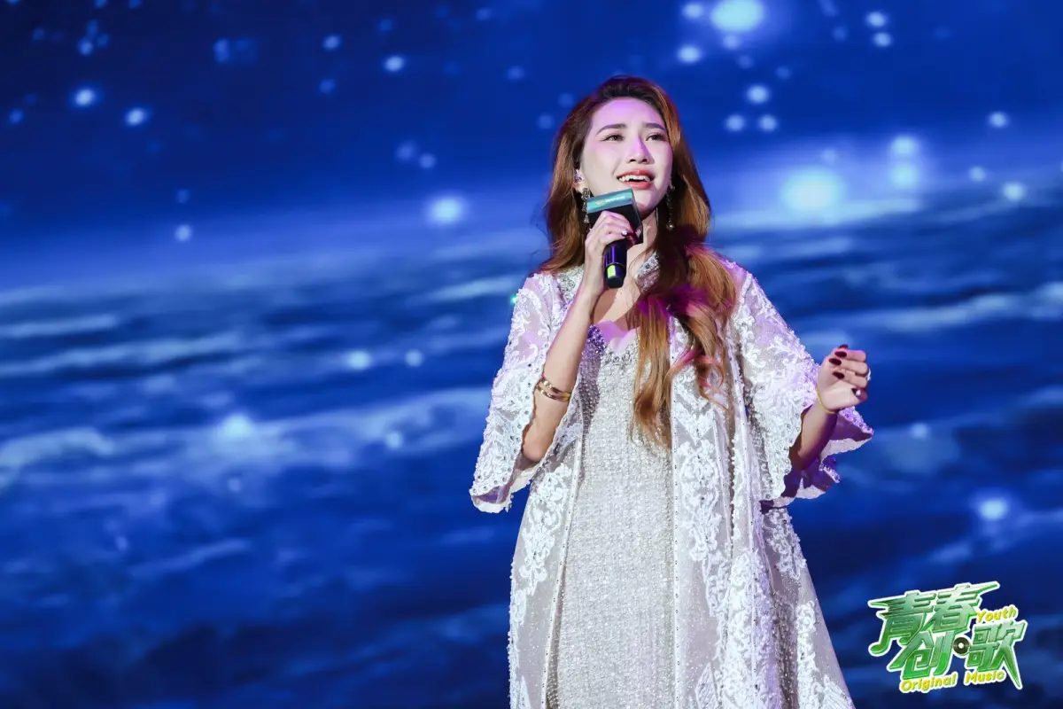 Icha Yang, Penyanyi Jember, Hibur Penonton TV Hunan