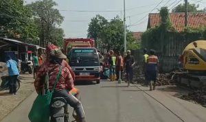 Kabel Listrik PLN Diduga Tersetrum, Warga Tewas di Jalan Jangga Terisi