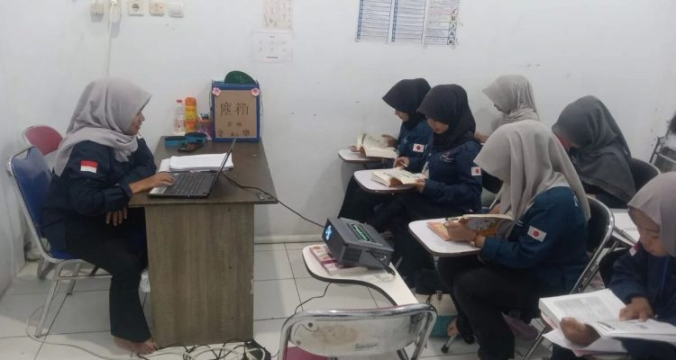 Kerja & Magang Jepang: LPK IndraWijaya Indramayu