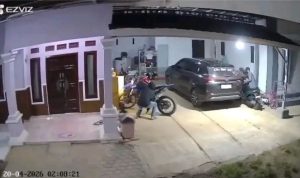 Maling Gondol 2 Motor di Indramayu, Terekam CCTV