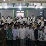 Menteri ATR/BPN Serahkan Sertifikat Gedung PCNU Indramayu di Hadapan Ribuan Nahdliyin
