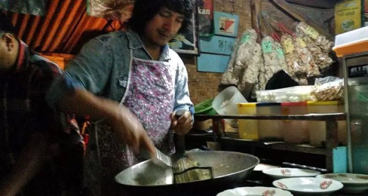 Mie Soden, Kuliner Legendaris Malam yang Selalu Dirindukan di Batu