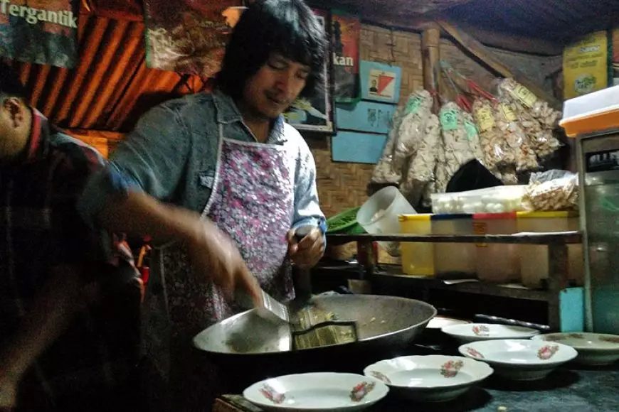 Mie Soden, Kuliner Legendaris Malam yang Selalu Dirindukan di Batu