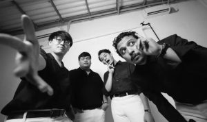 Momen Idulfitri 2026: Wijaya 80 dan Sal Priadi Nyanyikan Cinta Beda Agama