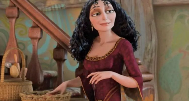 Pemeran Ibu Gothel di Film Tangled Bukan Scarlett Johansson