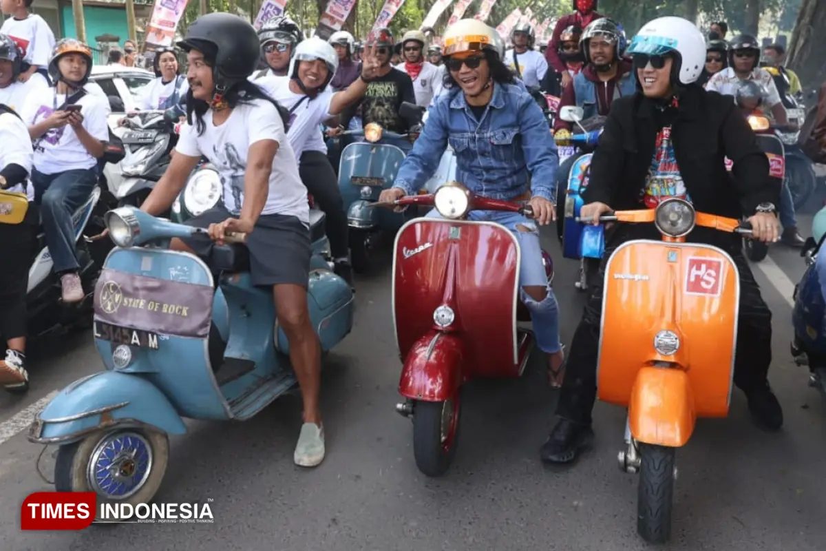 Ribuan Pengendara Iringi Kaka Slank Keliling Malang Menuju Konser Rampal