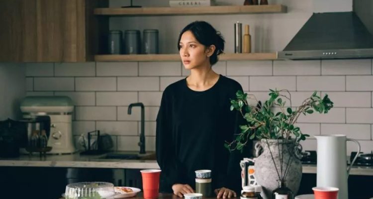 Sheila Dara Bikin Penonton Baper Jadi Model Video Musik