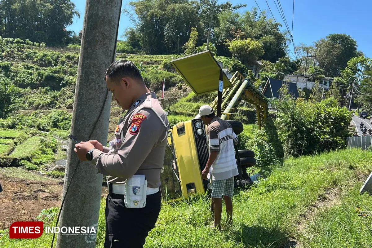 Truk Masuk Jurang di Batu: Kronologi & Penyebab