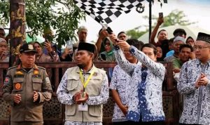 445 Jemaah Haji Kloter 30 Berangkat ke Tanah Suci dari Pendopo Indramayu