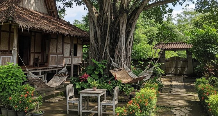 7 Inspirasi Rumah Pedesaan dengan Pohon Indah di Halaman yang Rindang