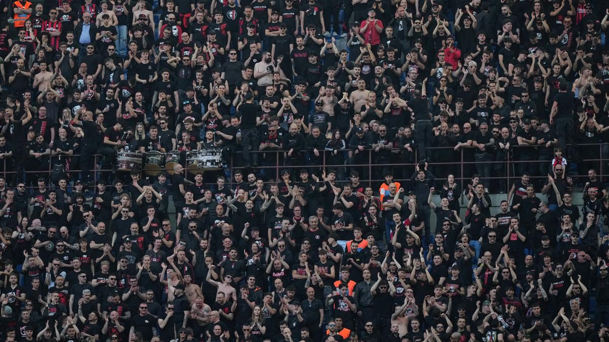 AC Milan Bidik Petinggi Liverpool dan Mantan Pelatih Barcelona