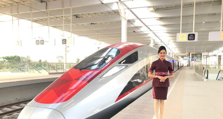 AHY Ditunjuk Prabowo Pimpin Komite Kereta Cepat