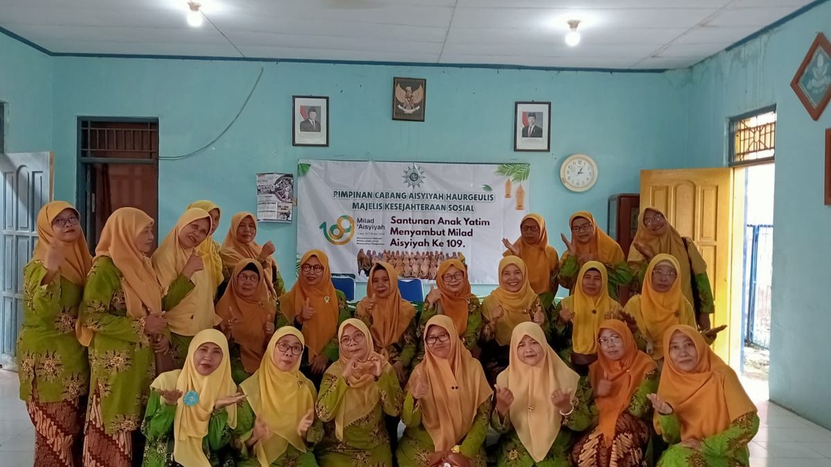 Aisyiyah Haurgeulis Santuni Anak Yatim di Milad ke-109