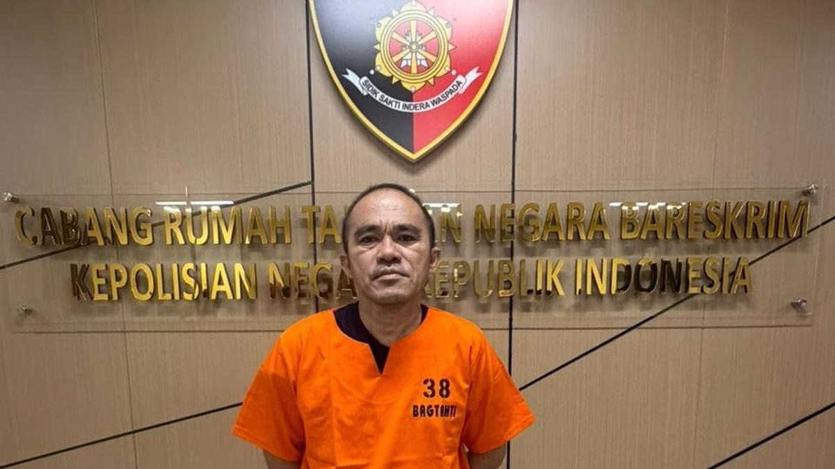 AKP Deky, Mantan Kasat Narkoba Kutai Barat, Terekam Berbaju Tahanan