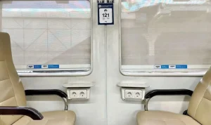 Alat yang Aman dan Berbahaya Dicolok ke Stop Kontak Kereta